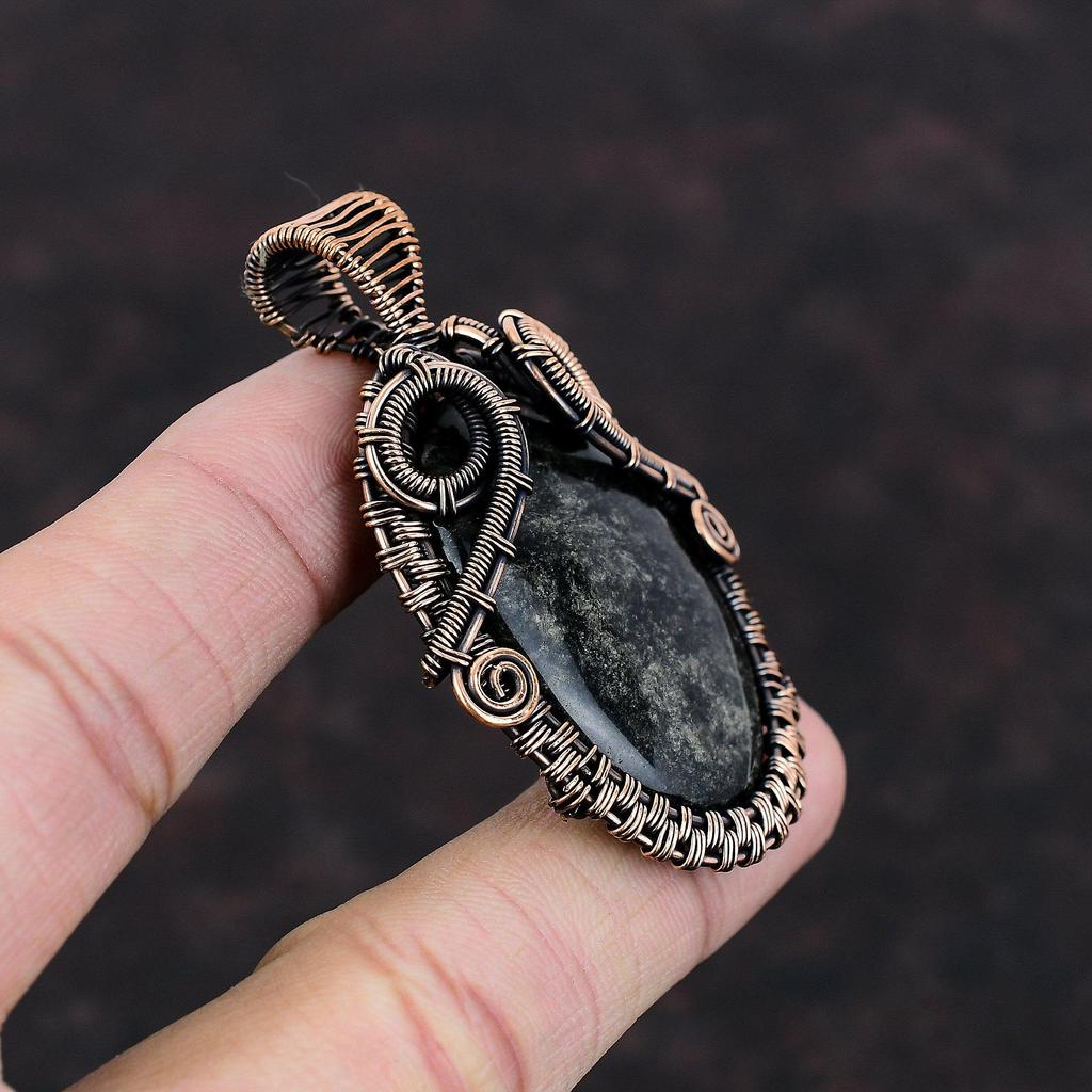Stříbrný lesk Obsidiánový přívěsek měděný drát omotaný přívěsek Unikátní měděný design šperků Ručně vyrobený přívěsek z drahokamů Svatební dárek drátěný šperk