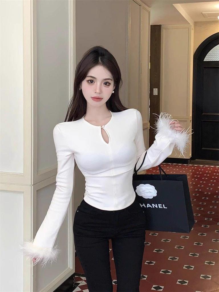Women's White Round Neck Patchwork Fur T-Shirt, Spring Hollow-Out Base Layer