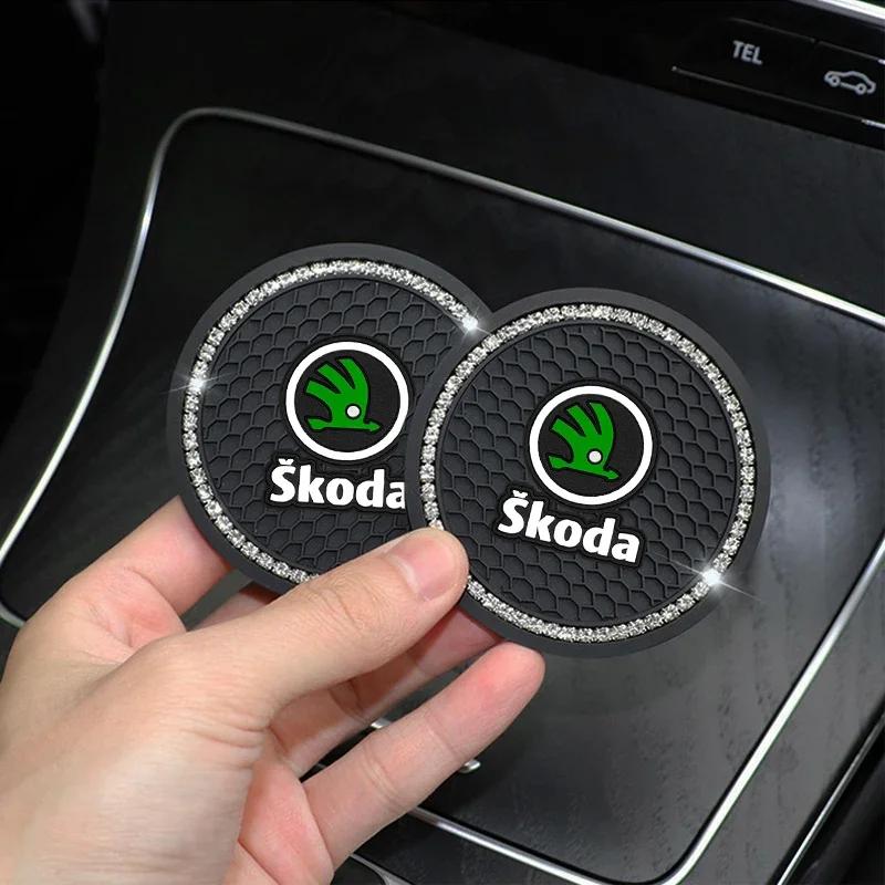 PVC 2pcs Car Cup Mat Anti-Slip Water Coaster Styling for Skoda Logo VRS Yeti Kodiaq Rapid Octavia Fabia Superb 2 3 Karoq Scala ahb422