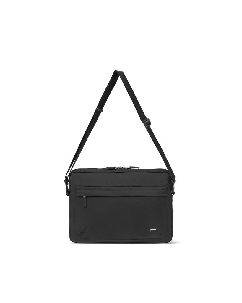 Worthwhile Movement Laptop Case 14-Inch (Black)