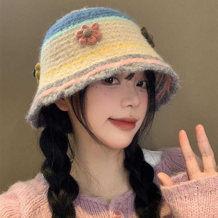 

Sweet flower knitted bucket hat women s autumn and winter washbasin hat big head circumference wool hat tide M（56-58cm） бежевий