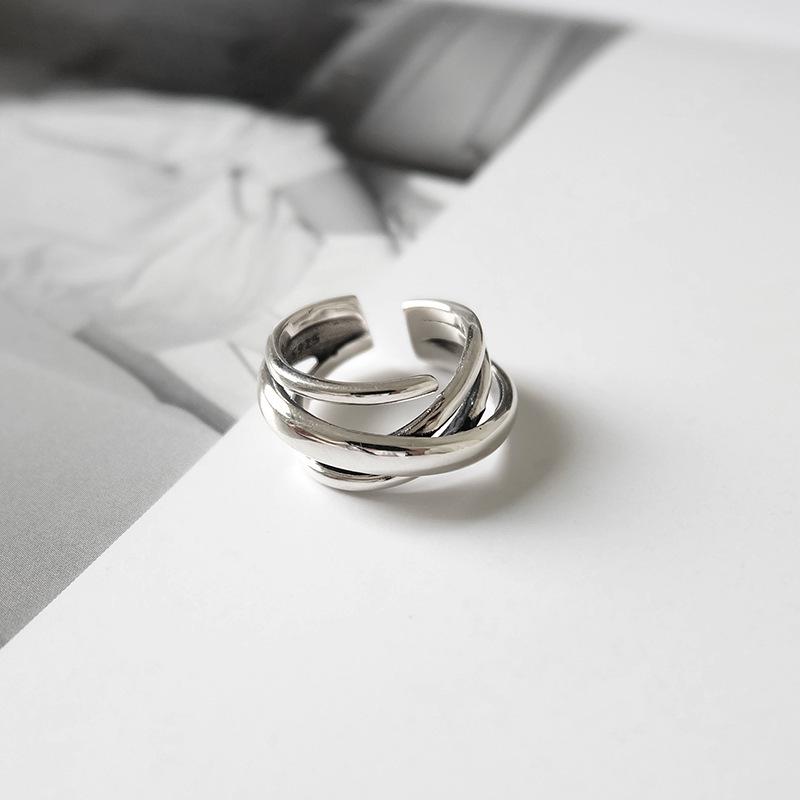 Möbius Wave Pattern Retro Ring - European & American Style Index Finger Jewelry for Women
