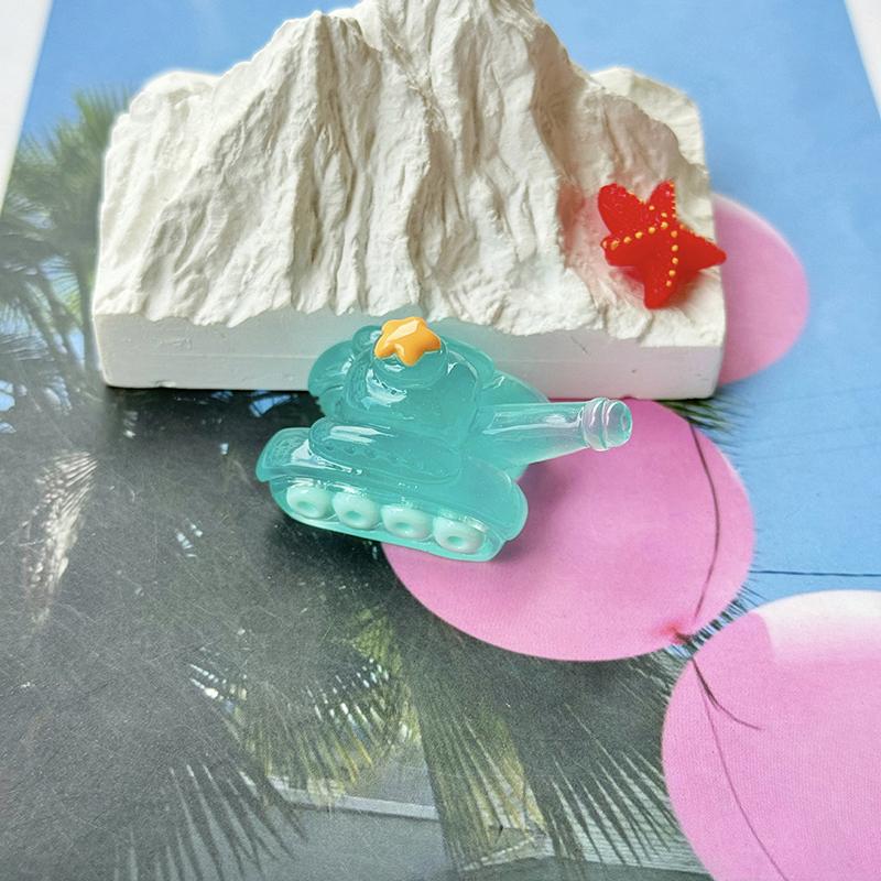 

Светящийся мини-танк Миниатюрный мох Микро-ландшафтное украшение Светящиеся в темноте фигурки для танков Аксессуары для волшебного сада