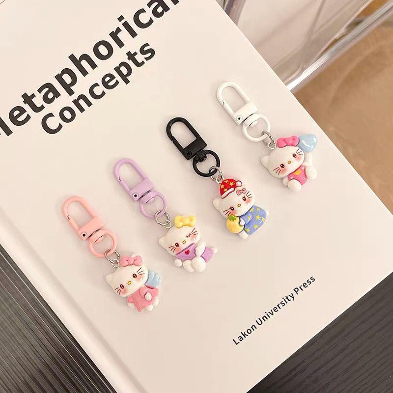 KT Cat Cartoon Keychain: Cute Best Friend Gift and Backpack Pendant Ornament