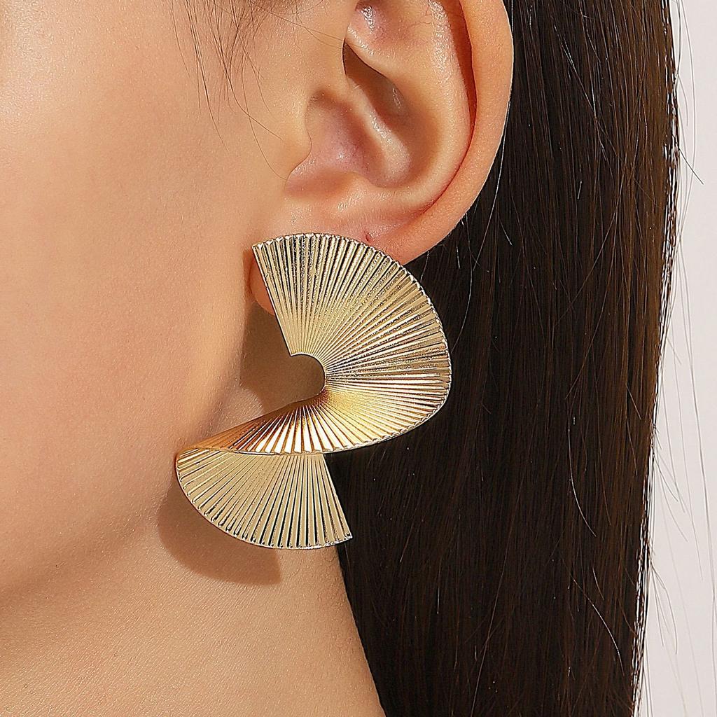 European and American personality temperament exaggerated geometric earrings retro spiral fan leaf earrings unique