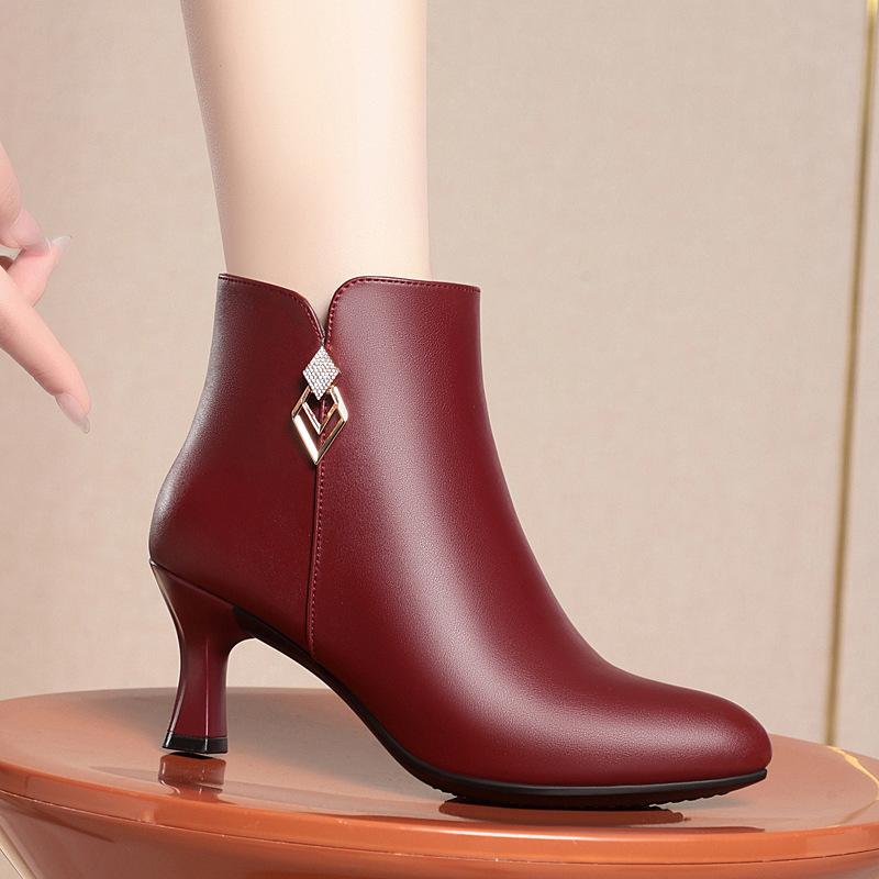 stiletto high heels women's soft leather short boots, winter new pointed fashion velvet leather shoes are versatile