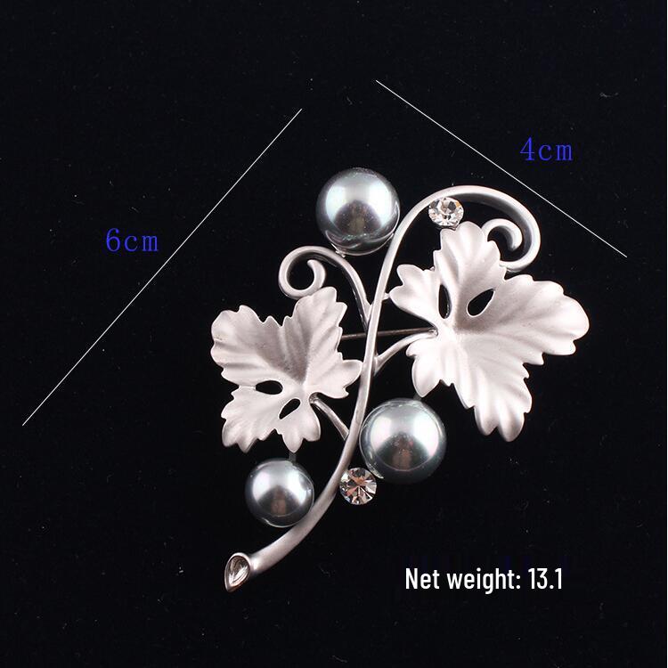 High-End Korean Matte Silver Pearl Flower Brooch
