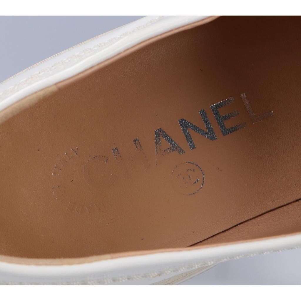 CHANEL G37430 Metal Logo Patent Leather Loafers shoes 37C whiteUsed