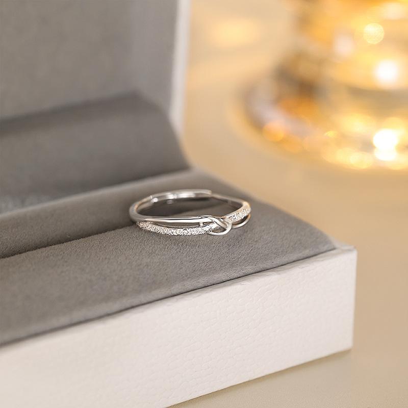 Starry Sky Knotted Frosted Ring: Women’s Light Luxury Index Finger Accessory, Summer 2023 Design
