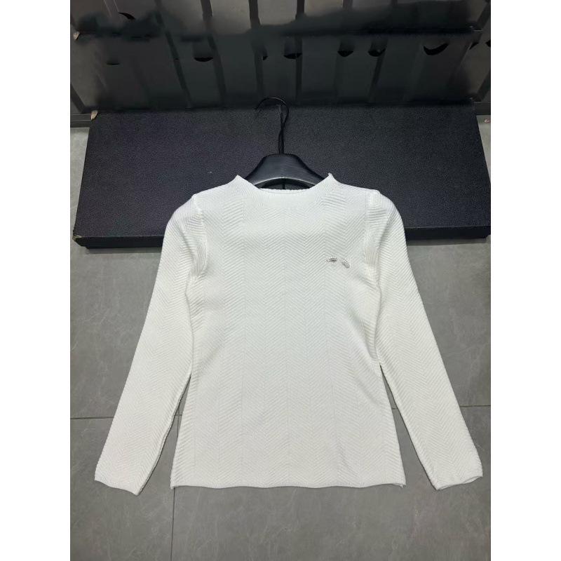 2026 Spring Round Neck Knit Long Sleeve Casual Top with Brooch