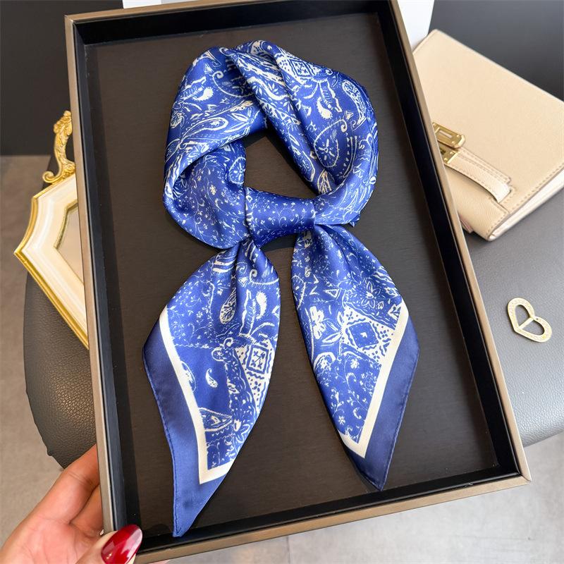 Women S Printed Cashew Pattern Silk Like Square Scarf For Sun Protection And Fashion