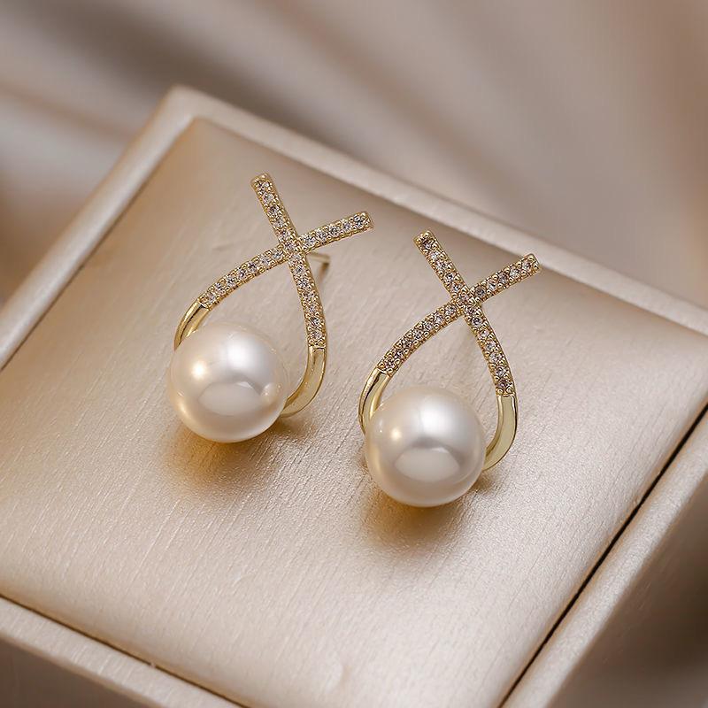 

Silver Needle Diamond Pearl Fish Tail Tassel Earrings Light Luxury Premium Earrings Fashion Atmospheric Versatile Earrings Women