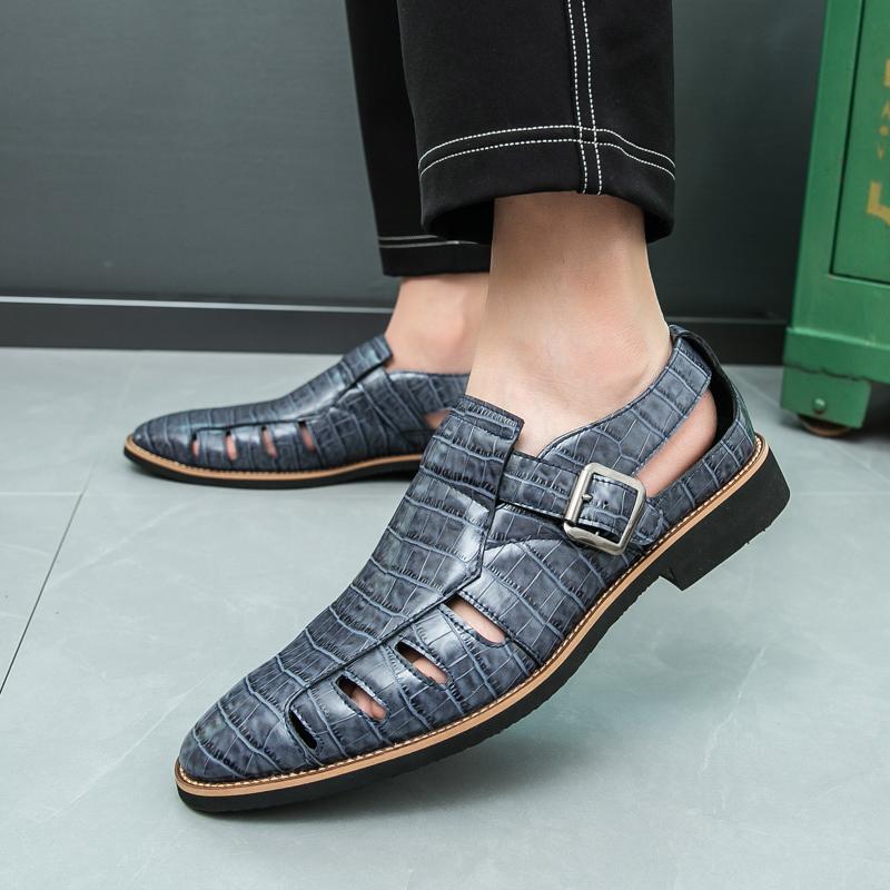 Fashion Summer Breathable Men Sandals Fashion Business Handmade Artificial Leather Men Shoes Outdoor Beach Men Hollow Out Loafers Shoes