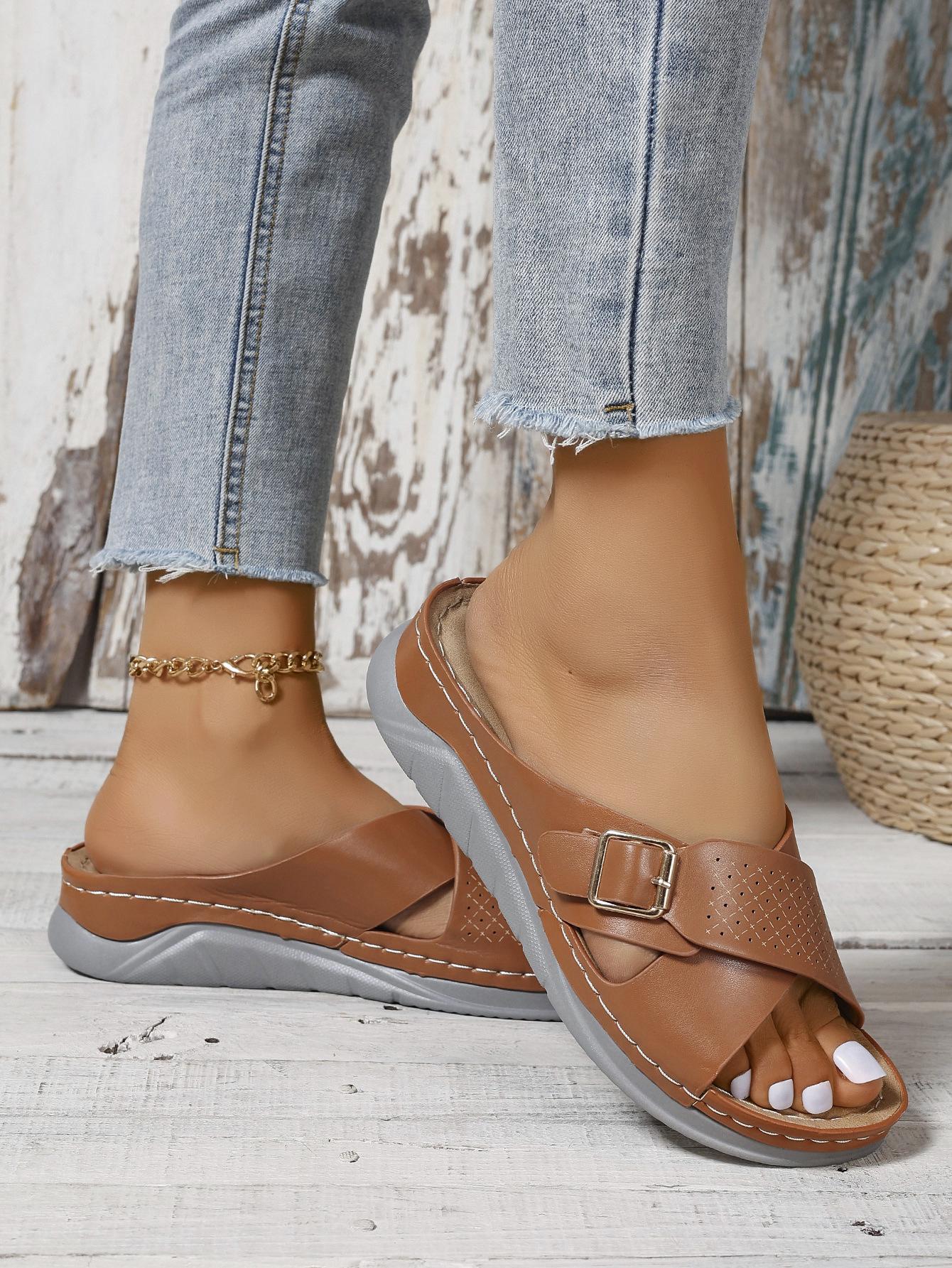 

Foreign trade European and American large size buckle belt women s slippers summer new slope heel sandals cross belt beach cool slippers women 42 світло-коричневого кольору