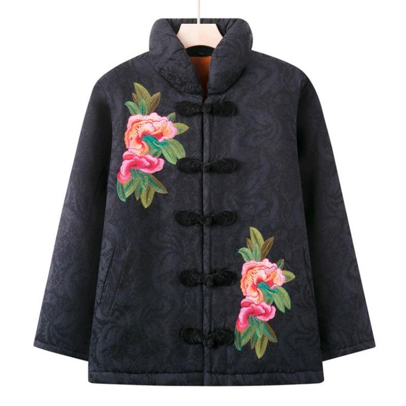 

Бабушкина зимняя одежда бархатная утолщенная стеганая куртка мать зимняя вышитая теплая стеганая одежда пожилая женщина стеганая одежда пальто на пуговицах женское 4XL (recommended 140-80kg) чёрный