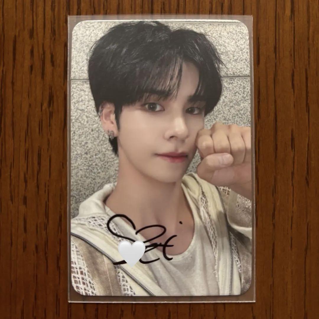 

[USED] Klevity Selim trading card signed mmt