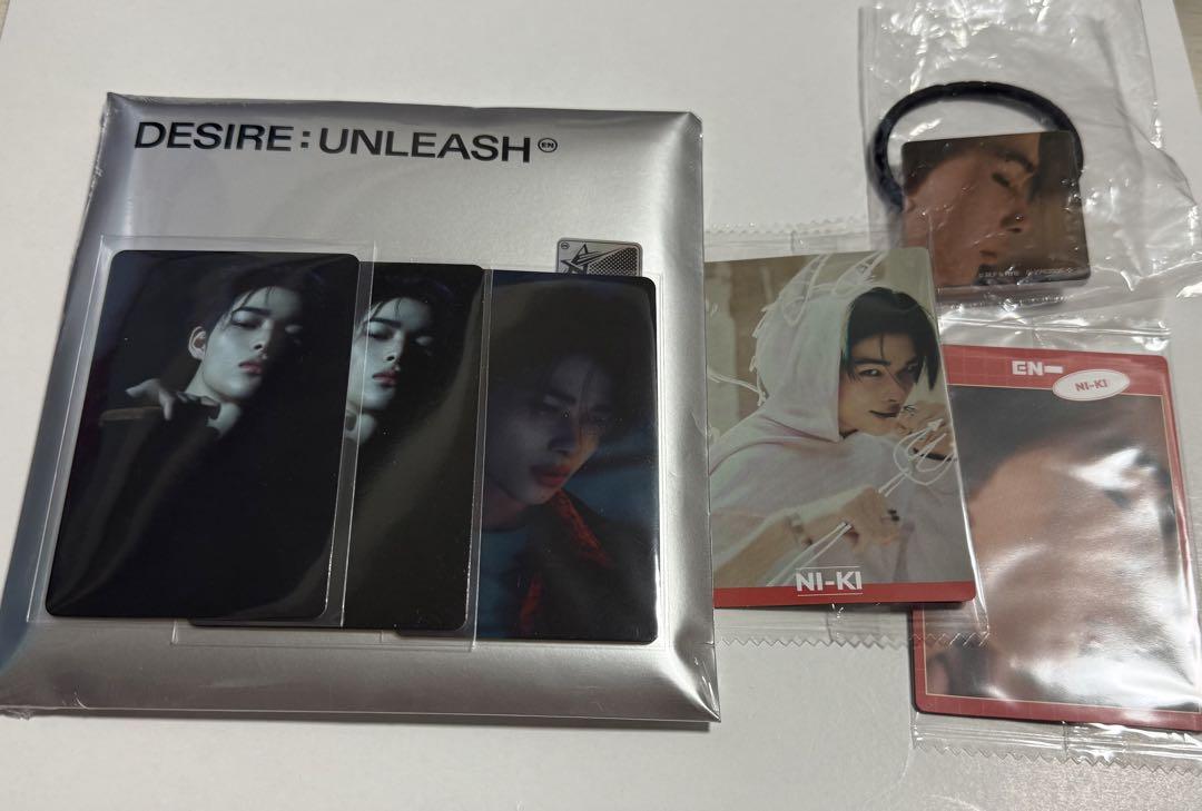 

[USED] Available for purchase separately ENHYPEN DESIRE:UNLEASH NI-KI