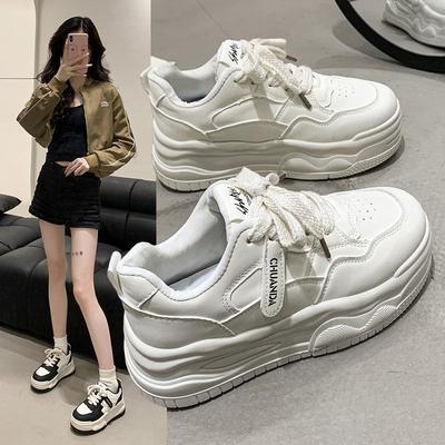 2025 printemps nouveau cuir souple chaussures de sport polyvalentes décontractées à plateforme montante super tendance panda chaussures blanches printemps et automne