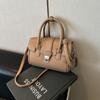 New high-end fashion temperament portable women casual simple versatile commuter messenger small square bag