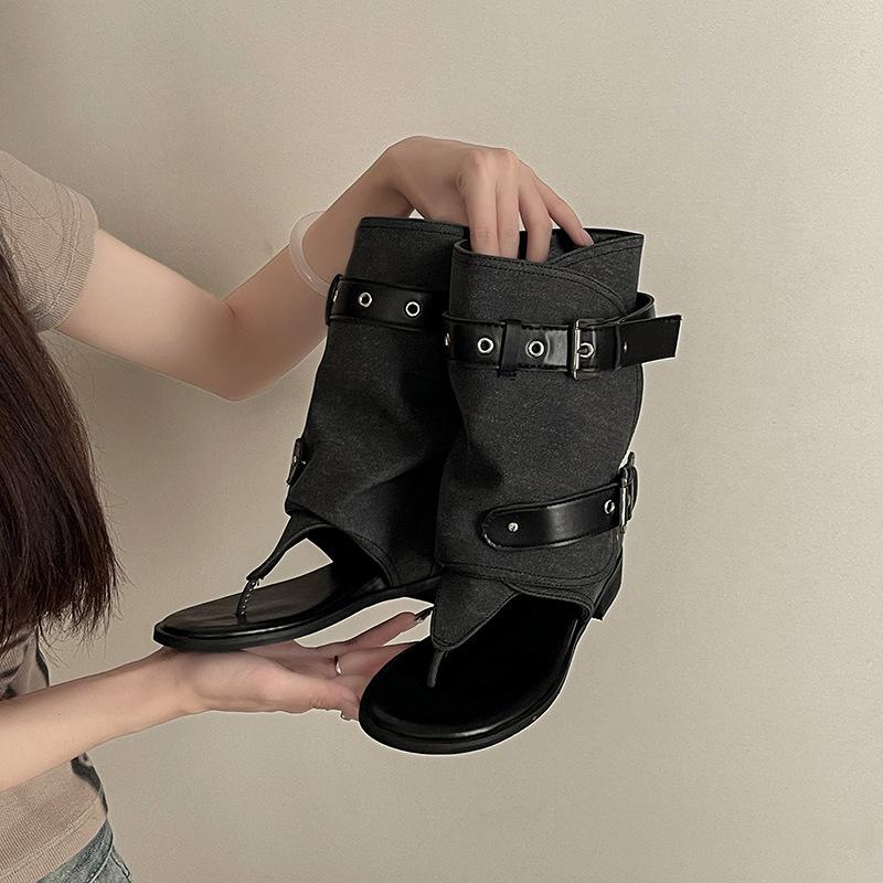 

Французские ретро короткие ботинки с ремешком и пряжкой, толстый каблук, носок, крутые ботинки, женские летние модные, корейская версия, дизайнерские, универсальные ботинки-трубы для брюк 40 чёрный