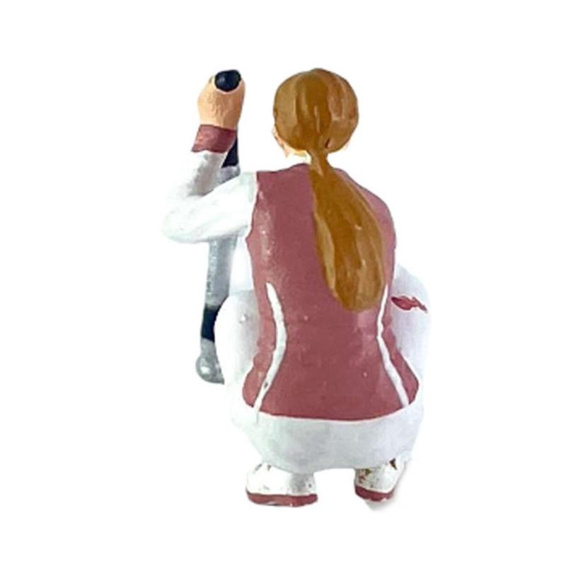 Golf Player Figure Model 1:64 Scale Hand Painted Miniature Figure for Miniature Scene Dioramas Props,Model Car Display