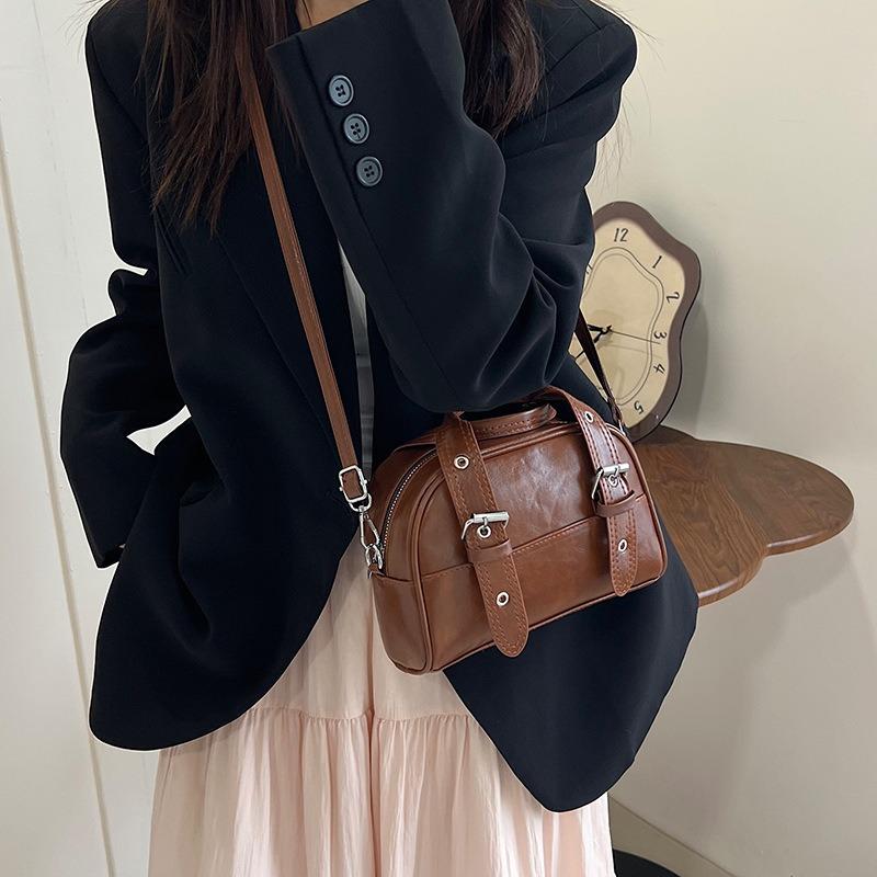 Spring Trend New Fashion Retro Solid Color Portable Small Square Bag Niche Design Shoulder Crossbody Women's Bag