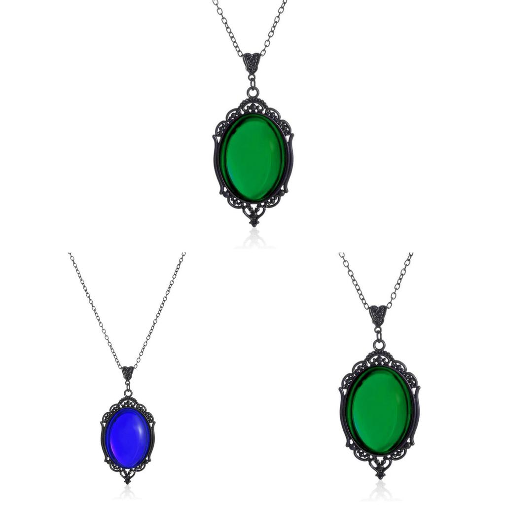 Vintage Star Dust Gothic Necklace With Embossed Crystal Pendant For Women