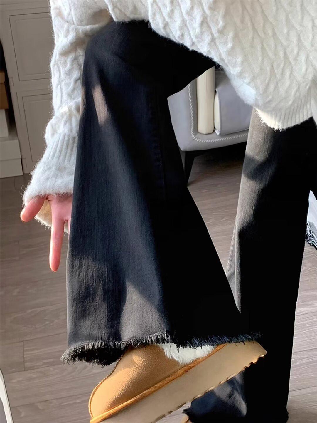 

Черные расклешенные джинсы с высокой талией для девочек — эластичные, утягивающие и универсальные для лета Medium