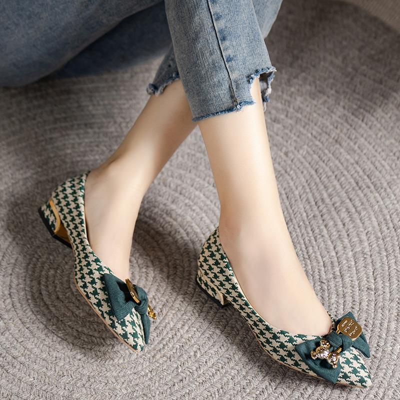 Fashion Women Flats Summer New Outdoor Loafers Casual Shallow Mouth Shoes for Women Pointed Bow Slip On Sneakers Women Zapatos De Mujer