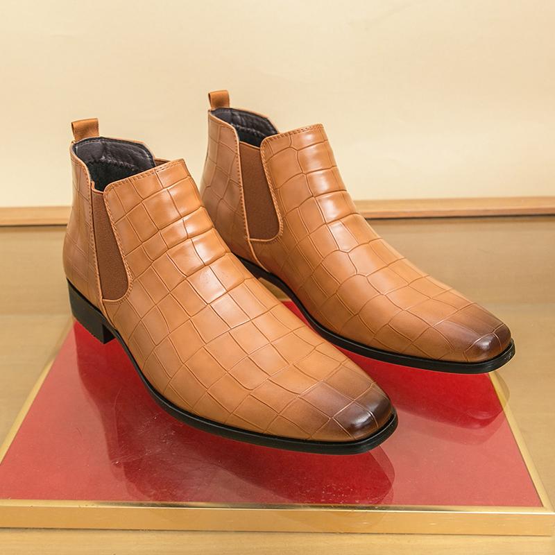 Fashion High-quality Men's Pointed Business Casual Short Boots Fashion Brand Men's Autumn New Style Comfortable Chelsea Leather Shoes