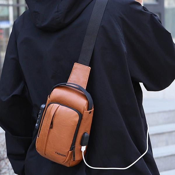 The New Motorcycle Bag Mainly Promotes the Fashion Classic Large-capacity Single-shoulder Diagonal Bag