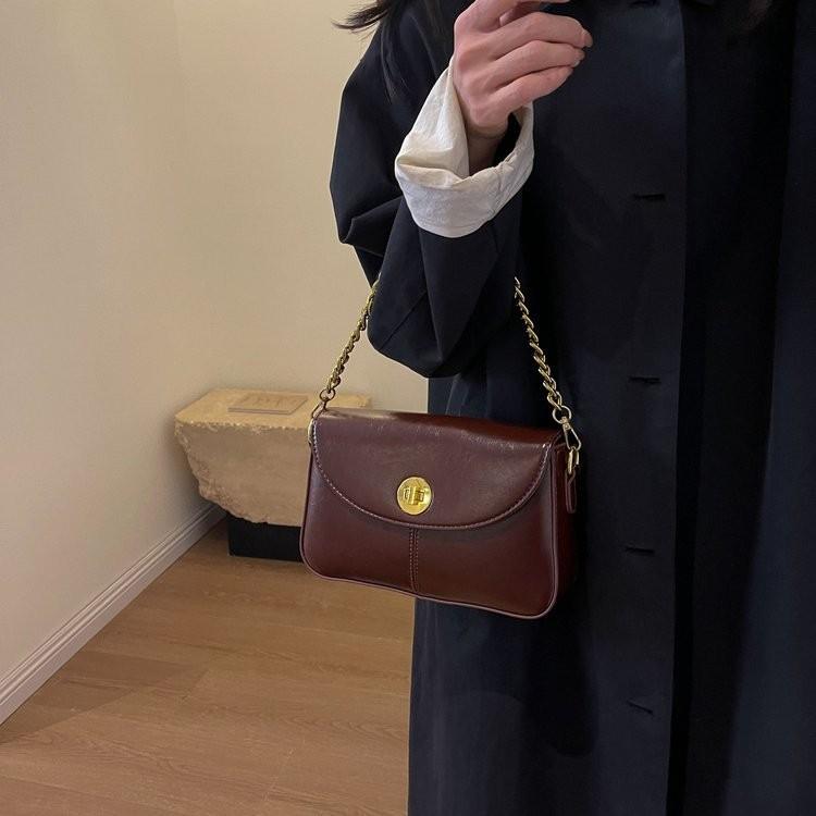 Ielgy Retro Flap Bag All-Match Crossbody Small Square Bag