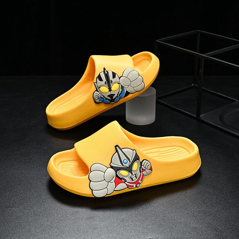 

Легкие и мягкие тапочки из ЭВА для мальчиков в ярких цветах, разработанные для комфорта и безопасности, с мультяшными темами 40-41 жёлтый