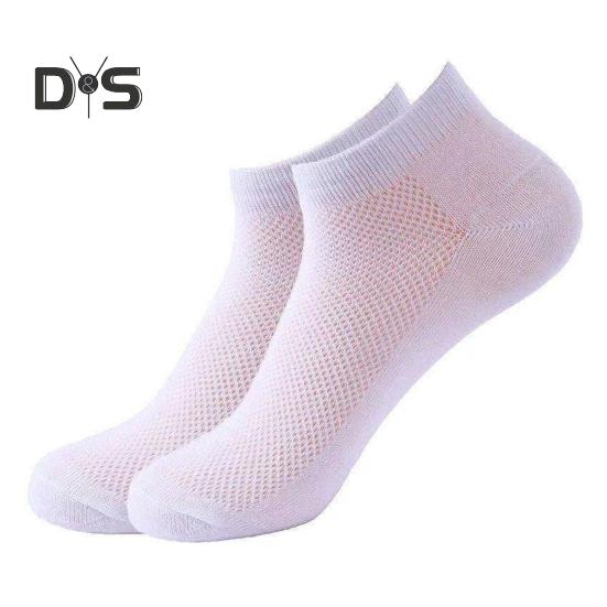 

1 пара носков унисекс. Полая сетка. Отличная воздухопроницаемость. Средняя трубка. Низкий вырез. Противоскользящие. Высокая эластичность. Быстросохнущие, впитывающие пот. Спортивные носки для повседневного ношения. белый