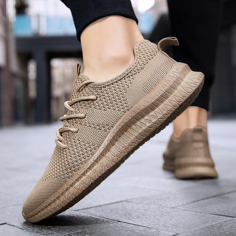 fashion Fujeak Light Casual Men's Sneakers Breathable Mesh Anti-slip Running Shoes Plus Size Fashion Classic Solid Colour Men's Shoes