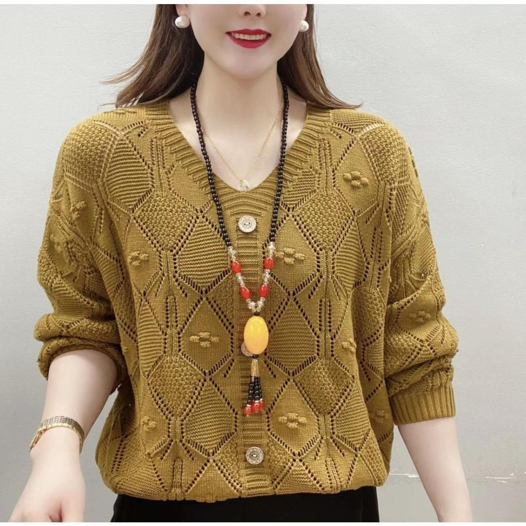 Spring and Autumn Casual Hollow Out Long Sleeved Sweater for Women V-neck Loose Solid Color Sweater for Women