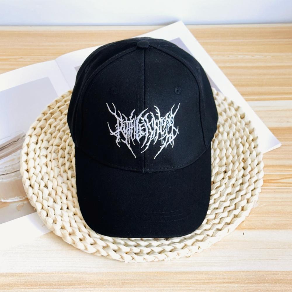 Summer Fashion Adjustable Cotton Baseball Hats Hiphop Graffiti Cartoon Pattern Embroidery Sun Cap for Men And Women
