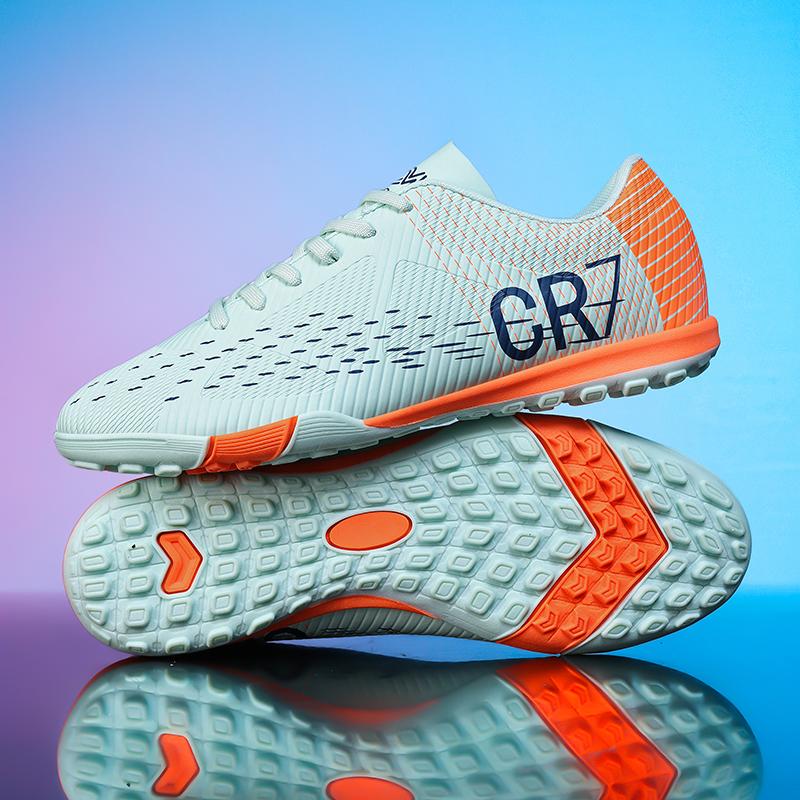 New Men Professional Soccer Shoes Ultralight Training Football Boots Breathable Unisex  Indoor Futsal Drop Shipping