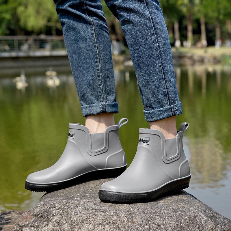 Men's Waterproof Non-slip Rubber Short Rain Boots – Wear-resistant, Soft Sole, Korean Style for Outdoor Use.
