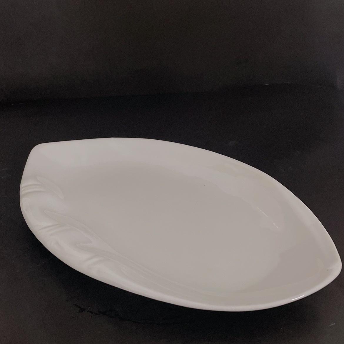 Ceramic Bamboo Leaf Design Oval Plate - Microwave-Safe, Solid White 12 inches (30 cm)