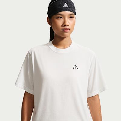 Nike ACG T Shirts Women s White Crew Neck Moderate S