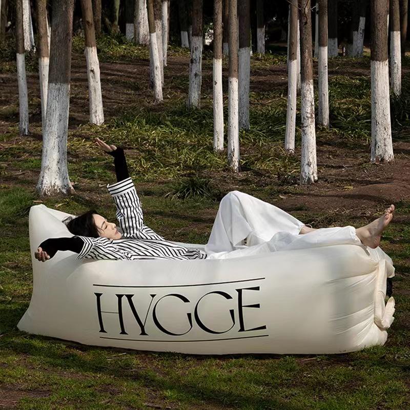 Aufblasbares Outdoor-Sofa - Tragbar, Bequem, Ideal für Camping & Festivals