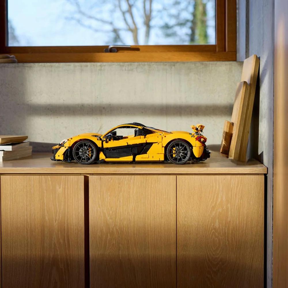3898ks Nový P1 Super Závodní Auto Model Stavebnice 1:8 Sestavitelných sad Kostky Technické hračky Pro děti Vánoční dárky