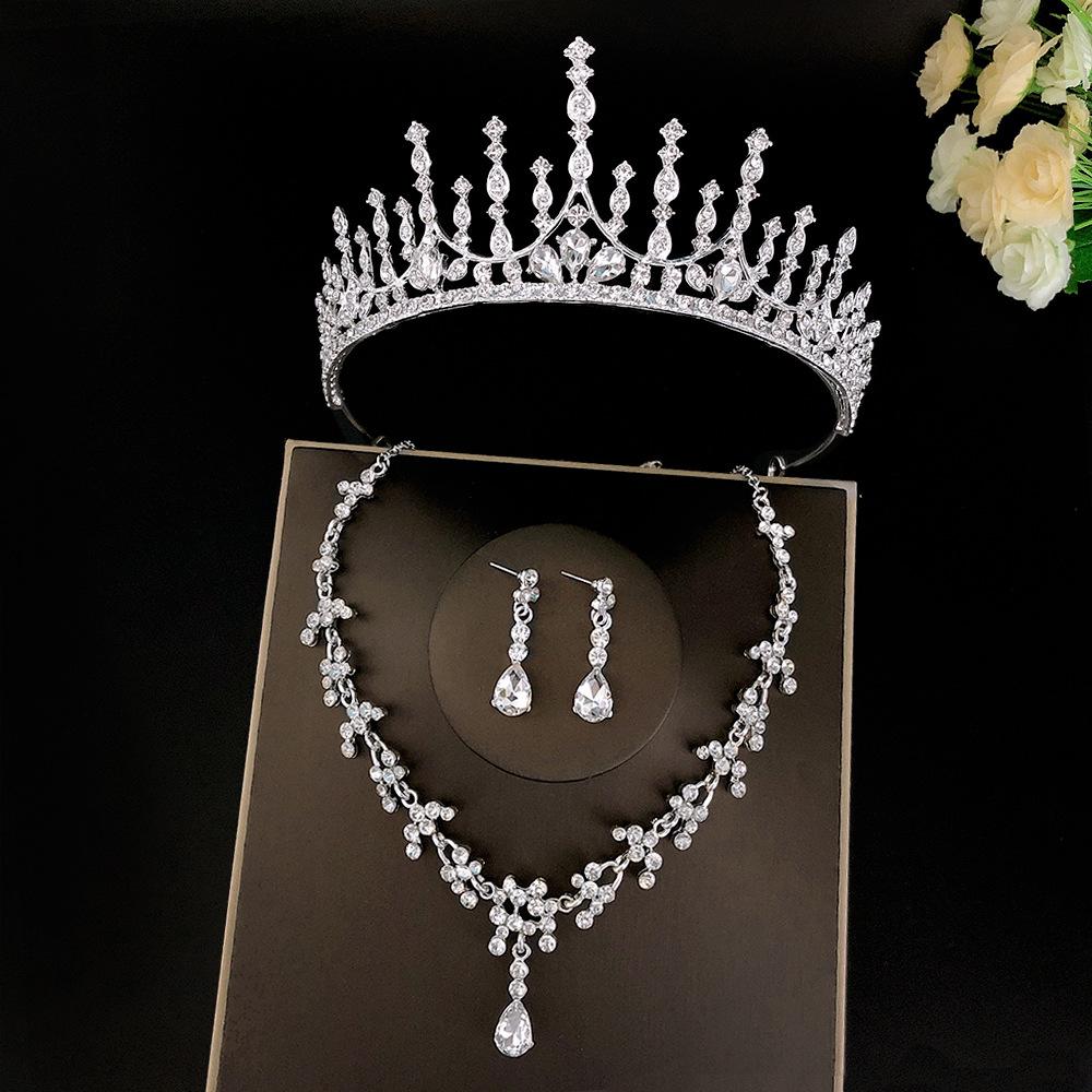 A Three-piece Set of Bride's Crown Necklace and Earrings
