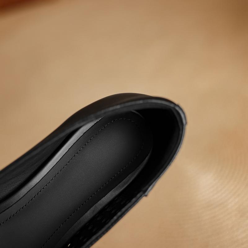 Fashion Women's new leather sheepskin spring and summer hollow breathable comfortable low order shoes retro perforated shoes