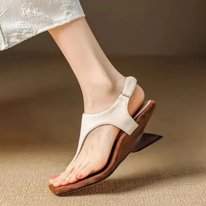Women's New Sweet Casual Women's Shoes 2025 Summer Wedge High Heels Open Toe Beach Banquet Party Luxury Women's Flip Flops