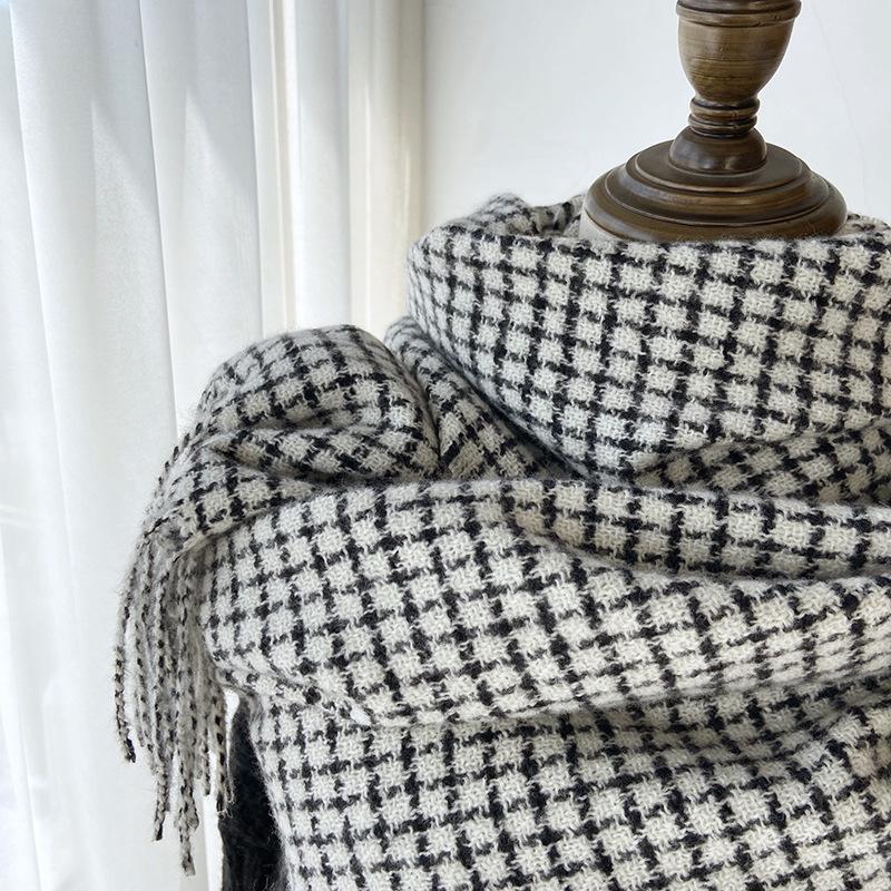 Scarf Women's Autumn and Winter New Imitation Cashmere Plaid Fringed Shawl Couple Thickened Scarf Warm Windproof Neck Scarf Casual Outdoor