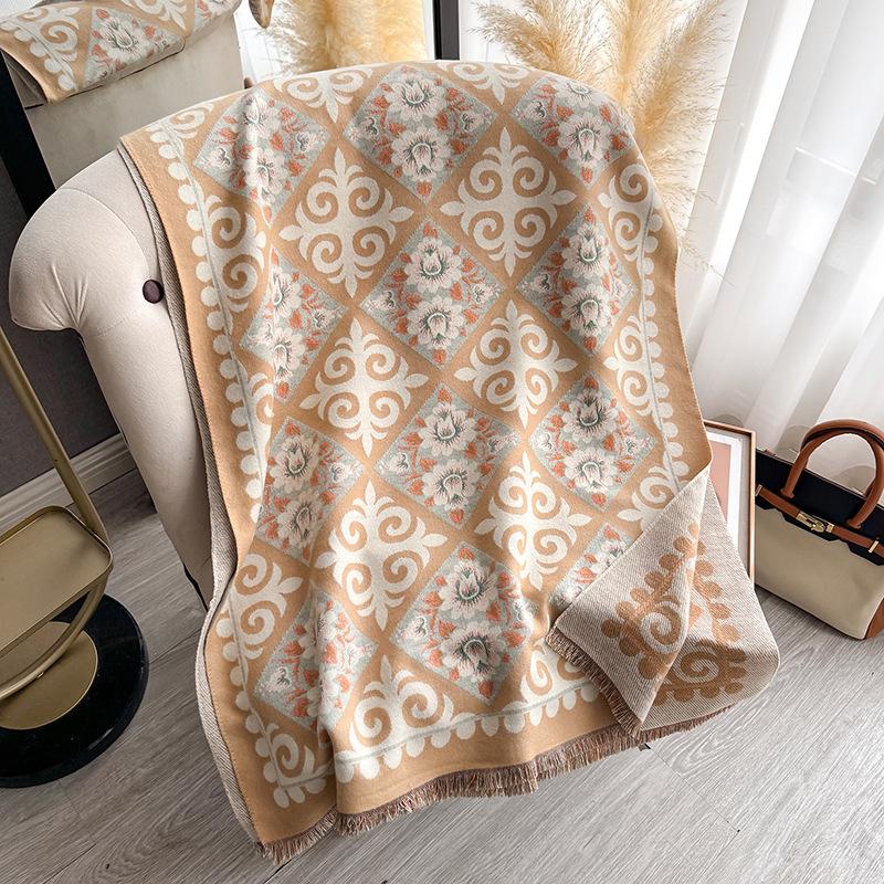 New Autumn and Winter Vintage Two-Tone Patchwork Printed Scarf, Faux Cashmere, Warm and Stylish Neck Wrap, Trendy Large Shawl
