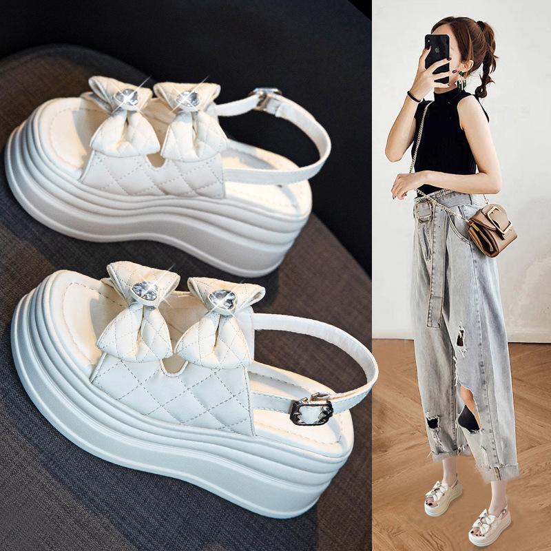 

Platform sandals women s 2025 summer new heightening fashion versatile muffin Roman beach shoes small women s shoes 39