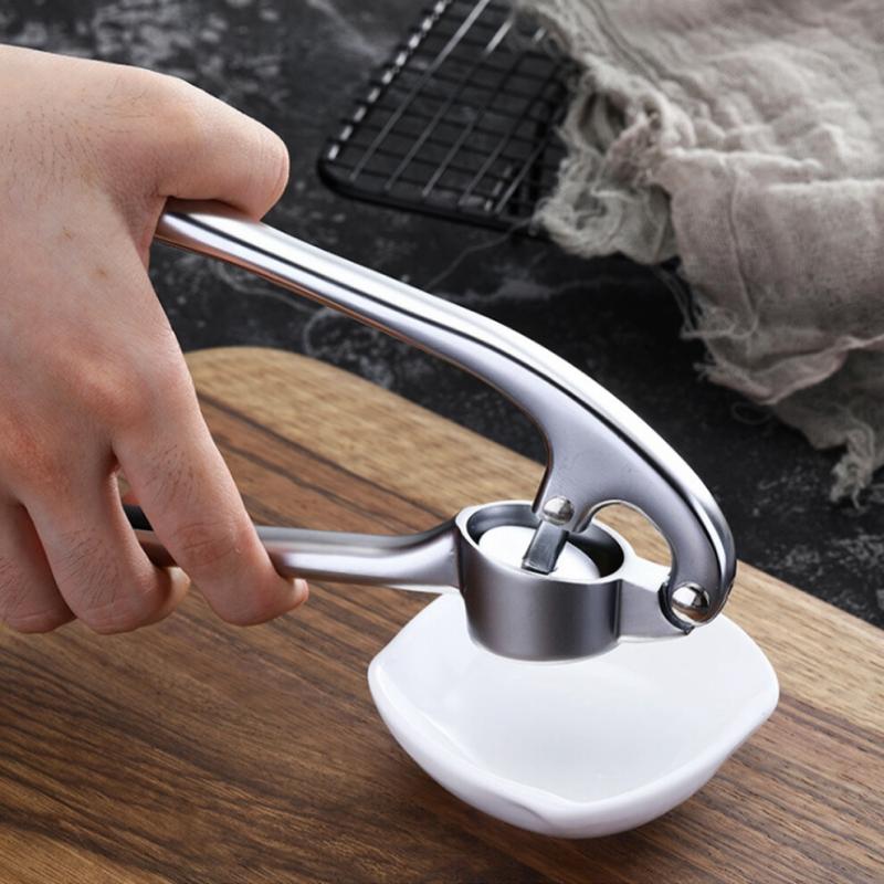 Zinc Alloy 304 Stainless Steel Garlic Press Manual Garlic Crusher Peel Garlic Cloves Mash Garlic Paste Crush Garlic